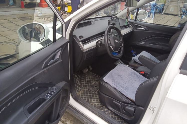 Used NETA V 2021 Long-Range Entertainment Edition Driver Seat