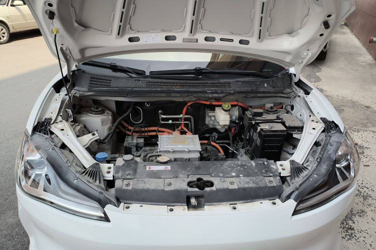 Used NETA V 2021 Standard Range Entertainment Version – Upgraded Model Engine Bay