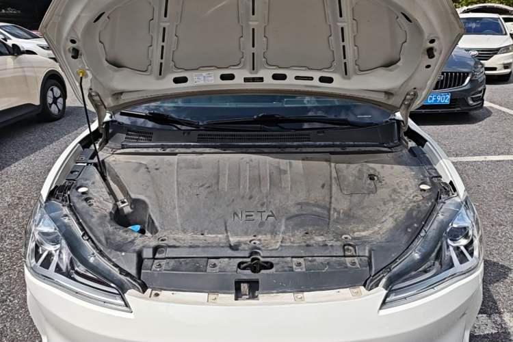 Used NETA V 2021 Long-Range Entertainment Edition Upgrade Model Engine Bay