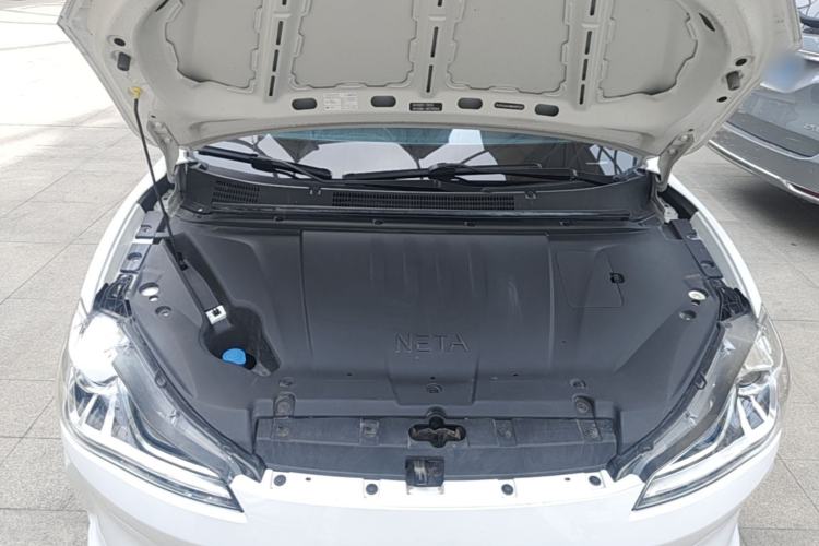 Used NETA V 2021 Long-Range Entertainment Edition Upgrade Model Engine Bay