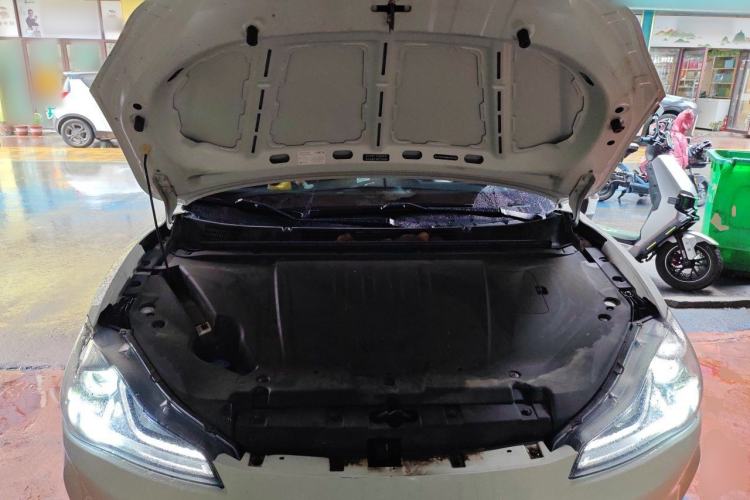 Used NETA V 2021 Standard Range Entertainment Version – Upgraded Model Engine Bay