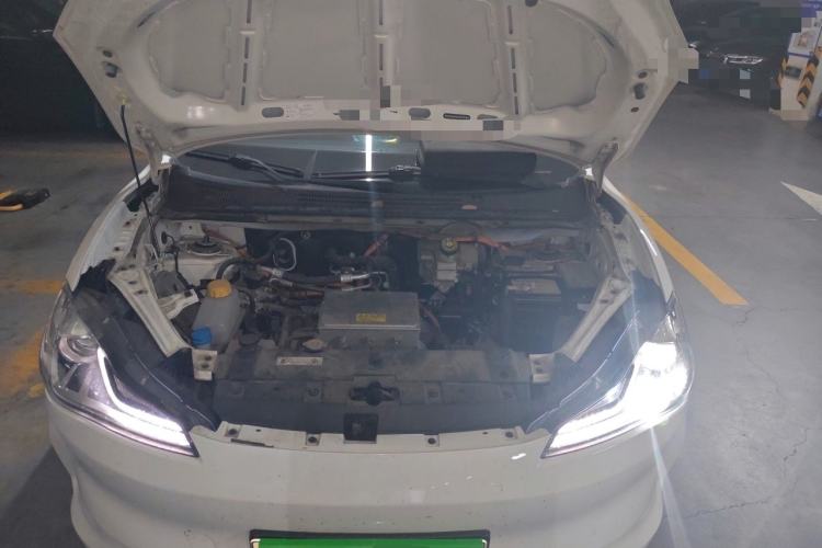 Used NETA V 2021 Long-Range Entertainment Edition Upgrade Model Engine Bay