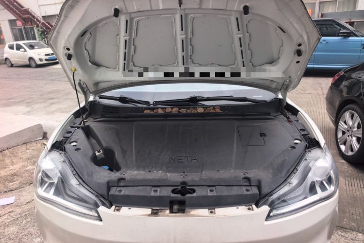 Used NETA V 2021 Standard Range Version Engine Bay