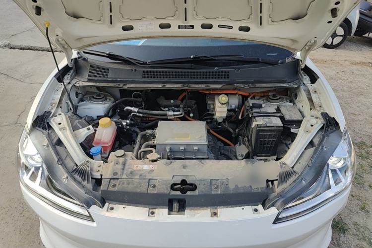 Used NETA V 2021 Long-Range Entertainment Edition Upgrade Model Engine Bay