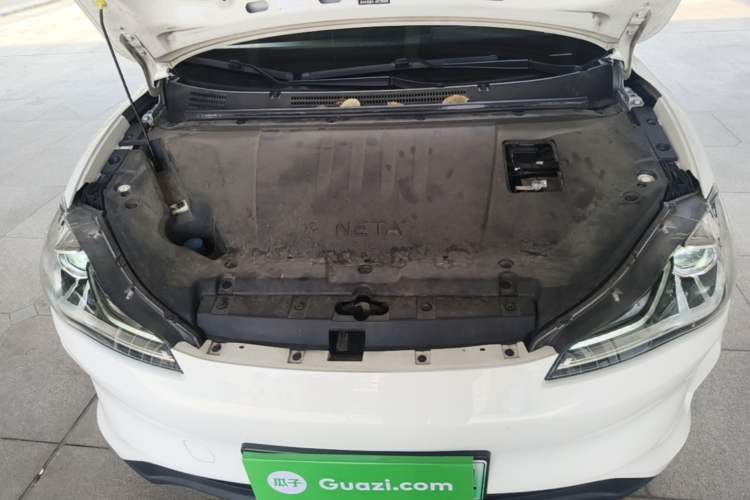Used NETA V 2021 Long-Range Entertainment Edition Upgrade Model Engine Bay