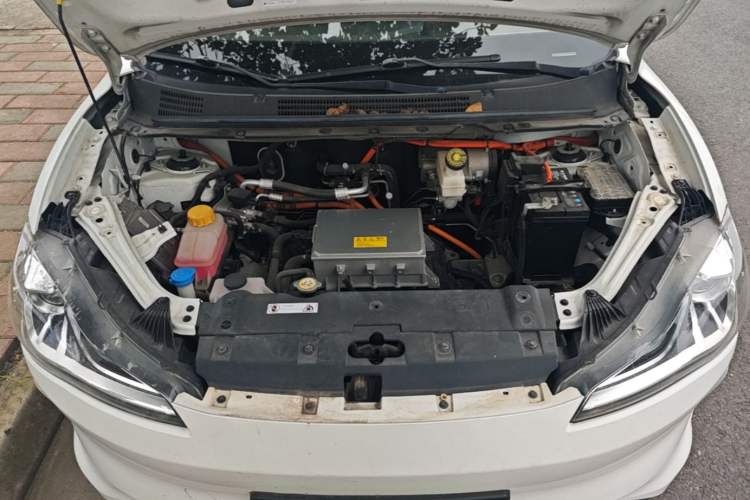 Used NETA V 2021 Standard Range Entertainment Version – Upgraded Model Engine Bay