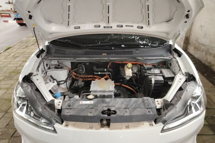 Used NETA V 2021 Standard Range Entertainment Edition Engine Bay