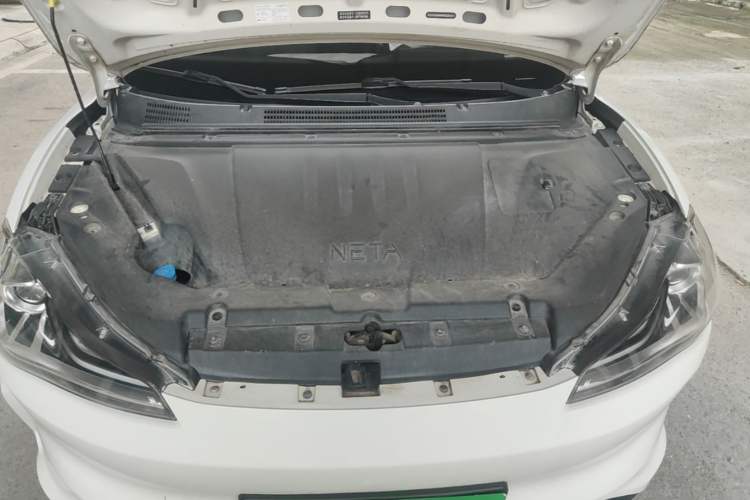 Used NETA V 2021 Standard Range Entertainment Edition Engine Bay