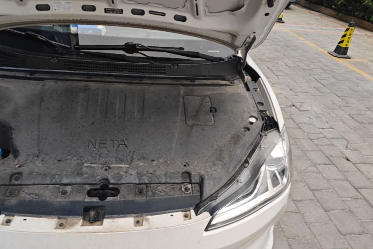 Used NETA V 2021 Standard Range Entertainment Version – Upgraded Model Engine Bay Left