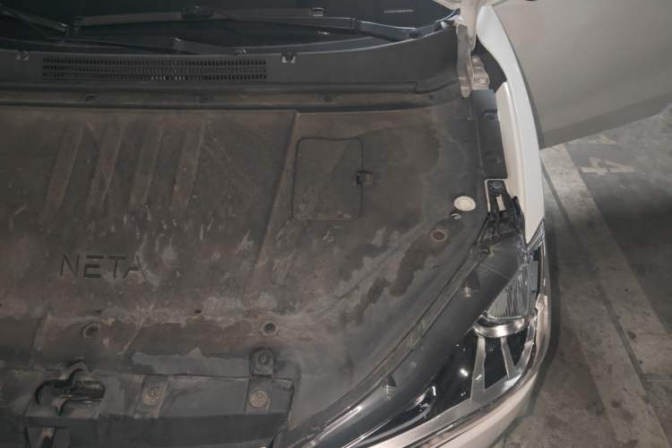 Used NETA V 2021 Long-Range Entertainment Edition Engine Bay Left