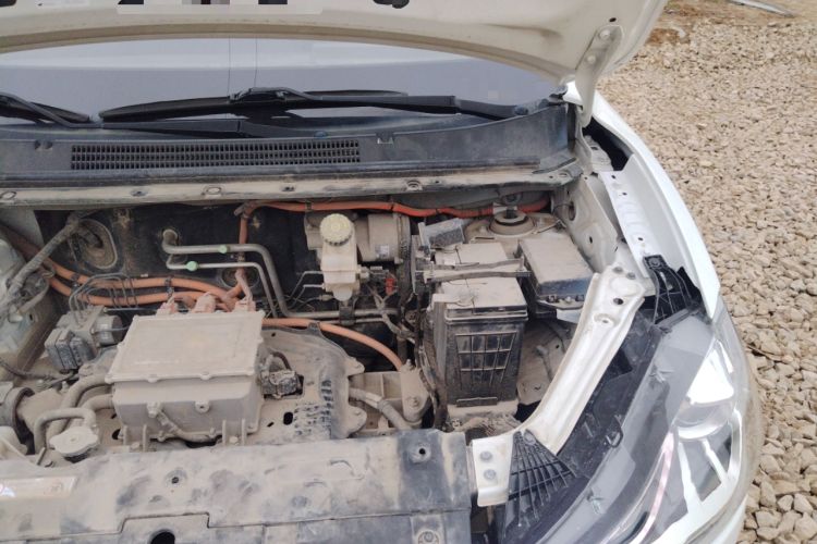 Used NETA V 2021 Standard Range Entertainment Edition Engine Bay Left