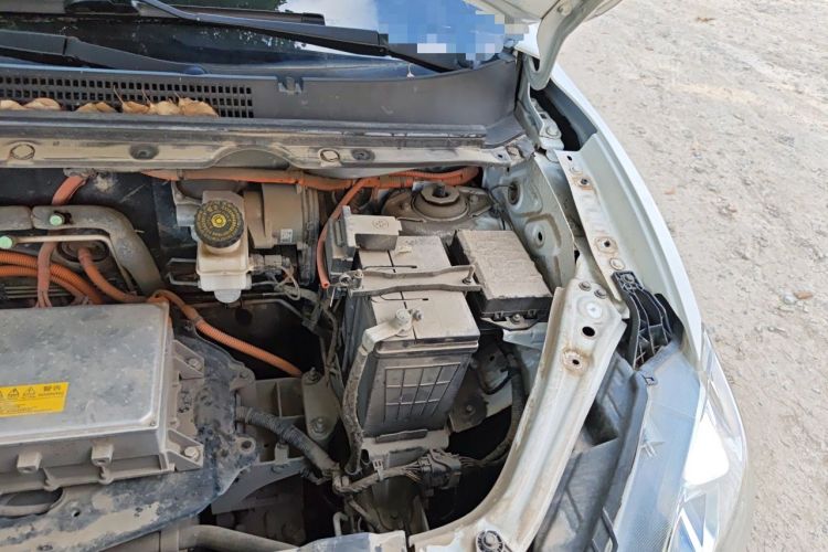 Used NETA V 2021 Long-Range Entertainment Edition Engine Bay Left