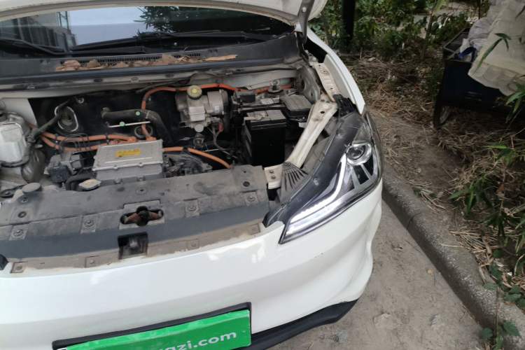 Used NETA V 2021 Standard Range Entertainment Version – Upgraded Model Engine Bay Left