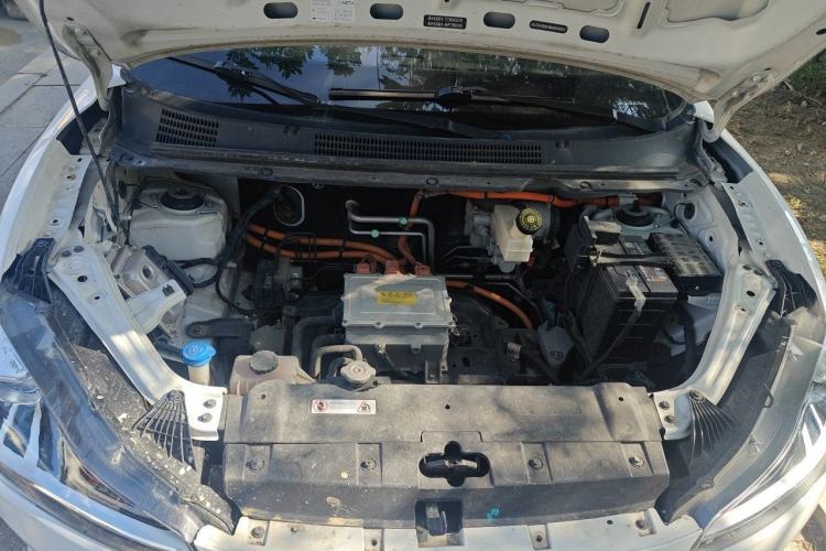 Used NETA V 2021 Standard Range Entertainment Edition Engine Bay