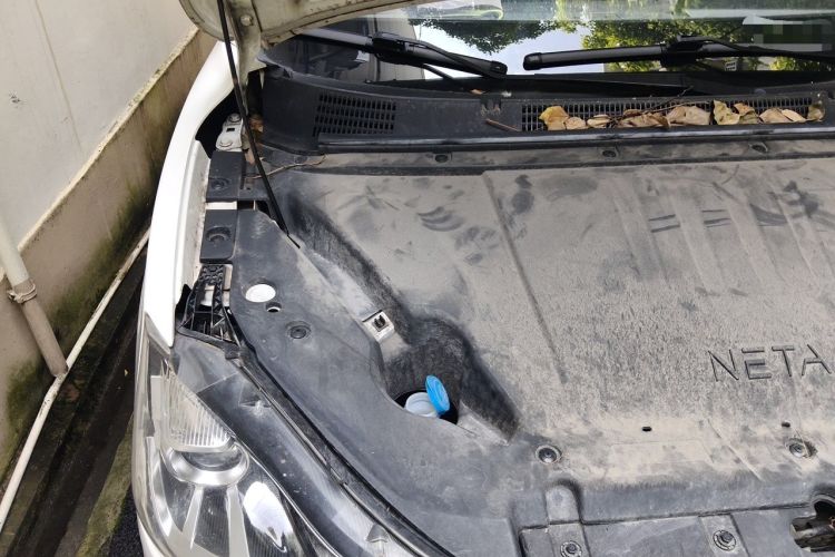 Used NETA V 2021 Long-Range Entertainment Edition Engine Bay Right