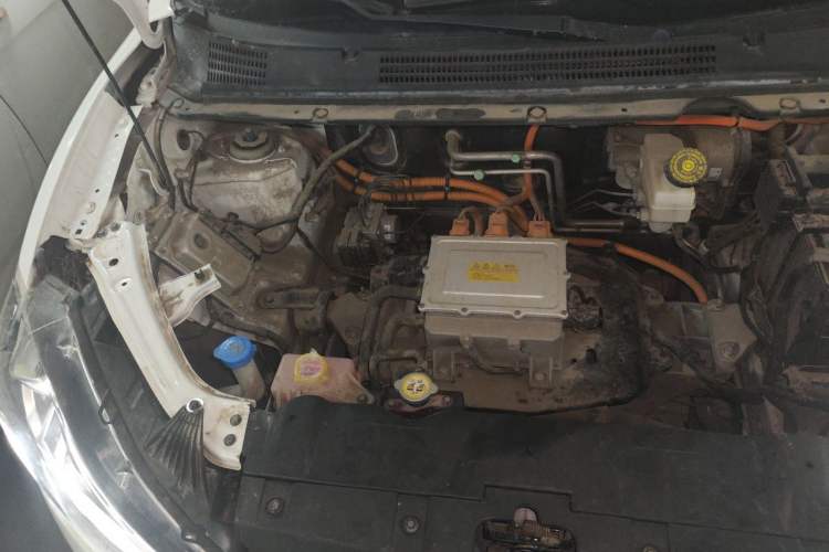 Used NETA V 2021 Standard Range Entertainment Edition Engine Bay Right