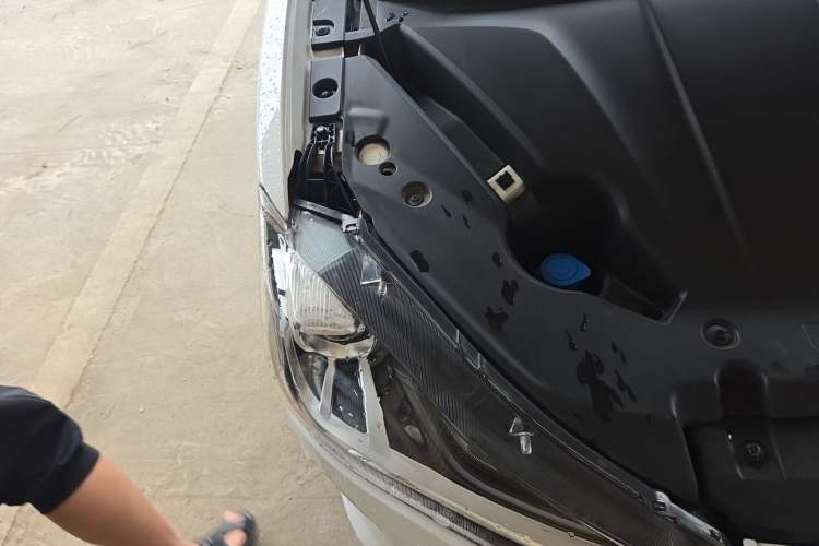 Used NETA V 2021 Long-Range Entertainment Edition Engine Bay Right