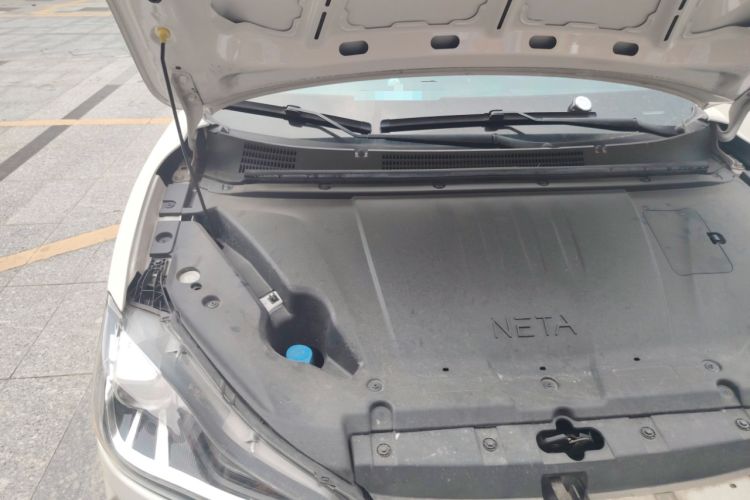 Used NETA V 2021 Long-Range Entertainment Edition Upgrade Model Engine Bay Right
