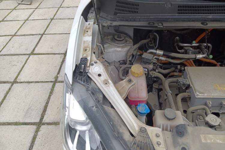 Used NETA V 2021 Long-Range Entertainment Edition Engine Bay Right