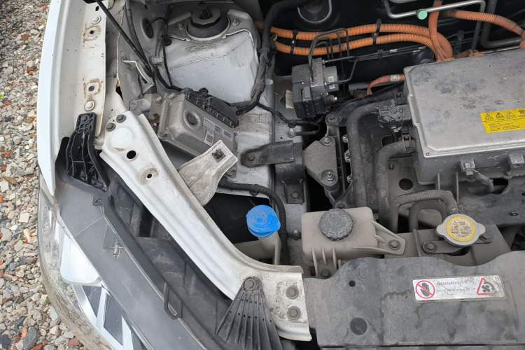 Used NETA V 2021 Long-Range Entertainment Edition Engine Bay Right