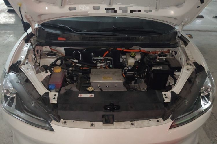 Used NETA V 2021 Long-Range Entertainment Edition Upgrade Model Engine Bay