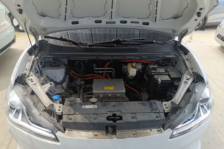 Used NETA V 2021 Long-Range Entertainment Edition Upgrade Model Engine Bay