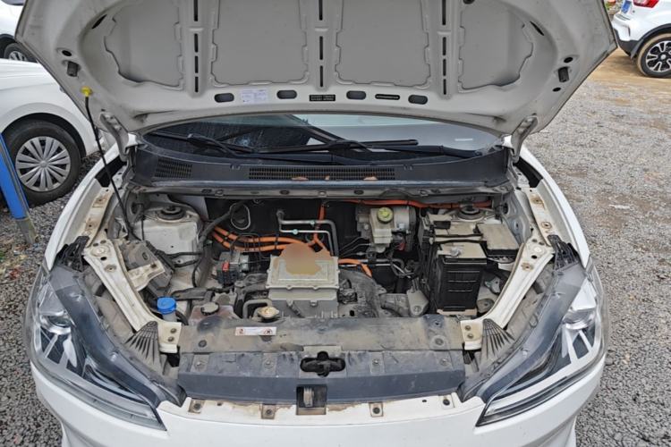 Used NETA V 2021 Standard Range Entertainment Version – Upgraded Model Engine Bay
