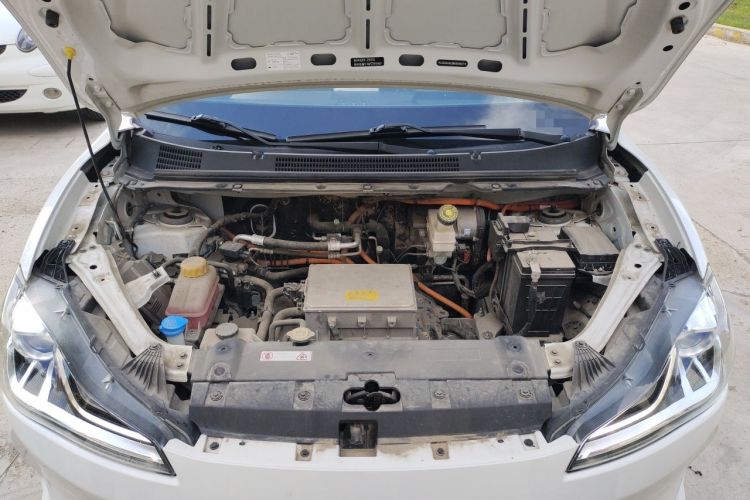 Used NETA V 2021 Long-Range Entertainment Edition Upgrade Model Engine Bay