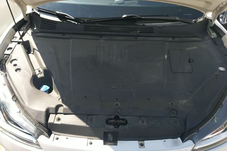 Used NETA V 2021 Long-Range Entertainment Edition Upgrade Model Engine Bay