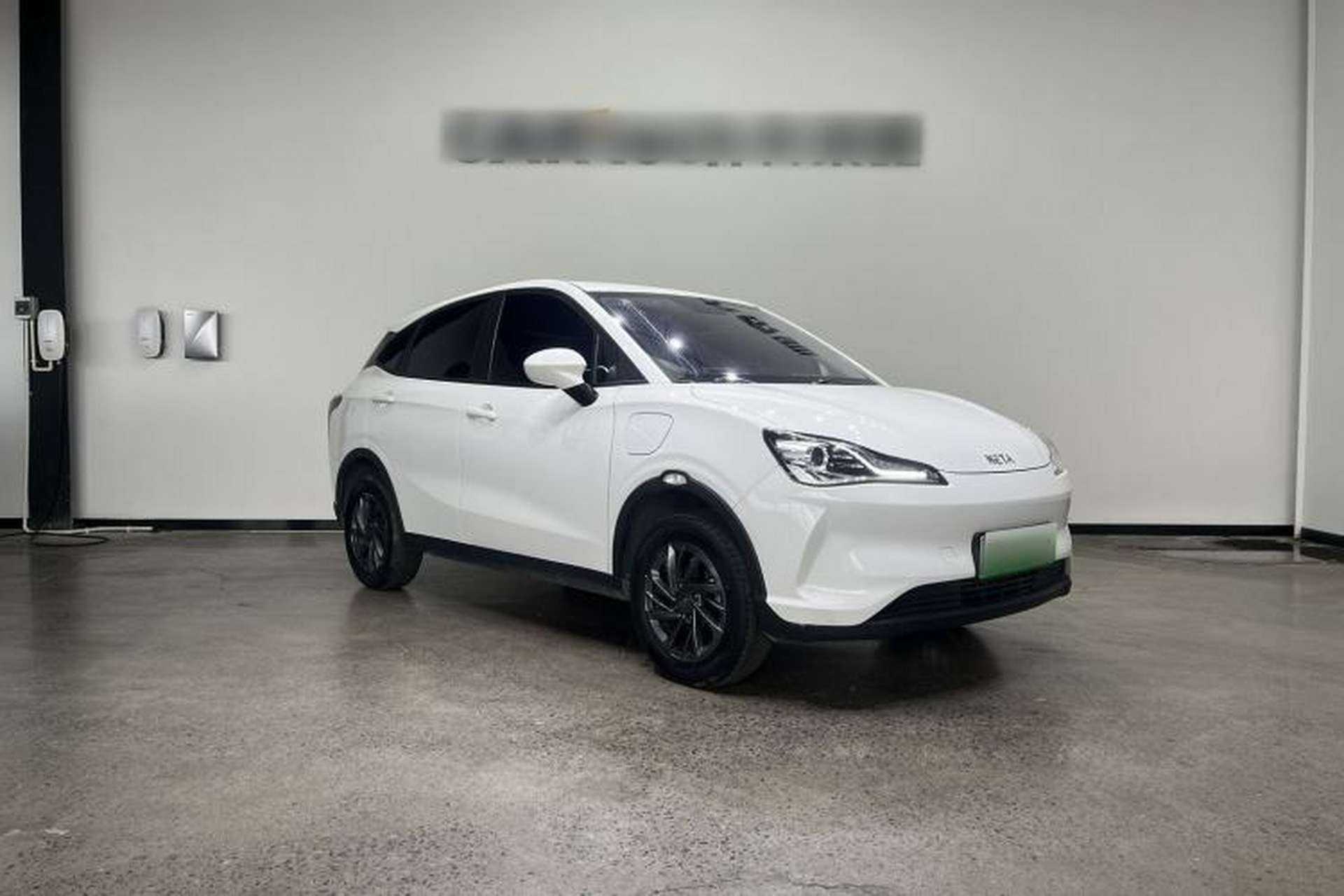 Used NETA V 2021 Standard Range Entertainment Edition Exterior 2