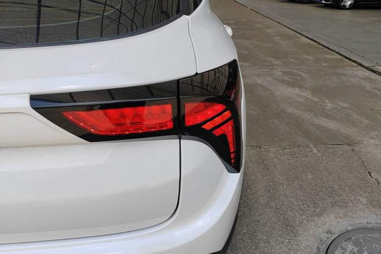 Used NETA V 2021 Long-Range Entertainment Edition Upgrade Model Exterior 3