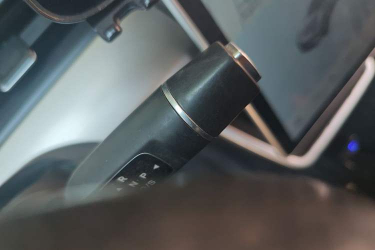 Used NETA V 2021 Long-Range Smart Edition Upgrade Model Gear Lever