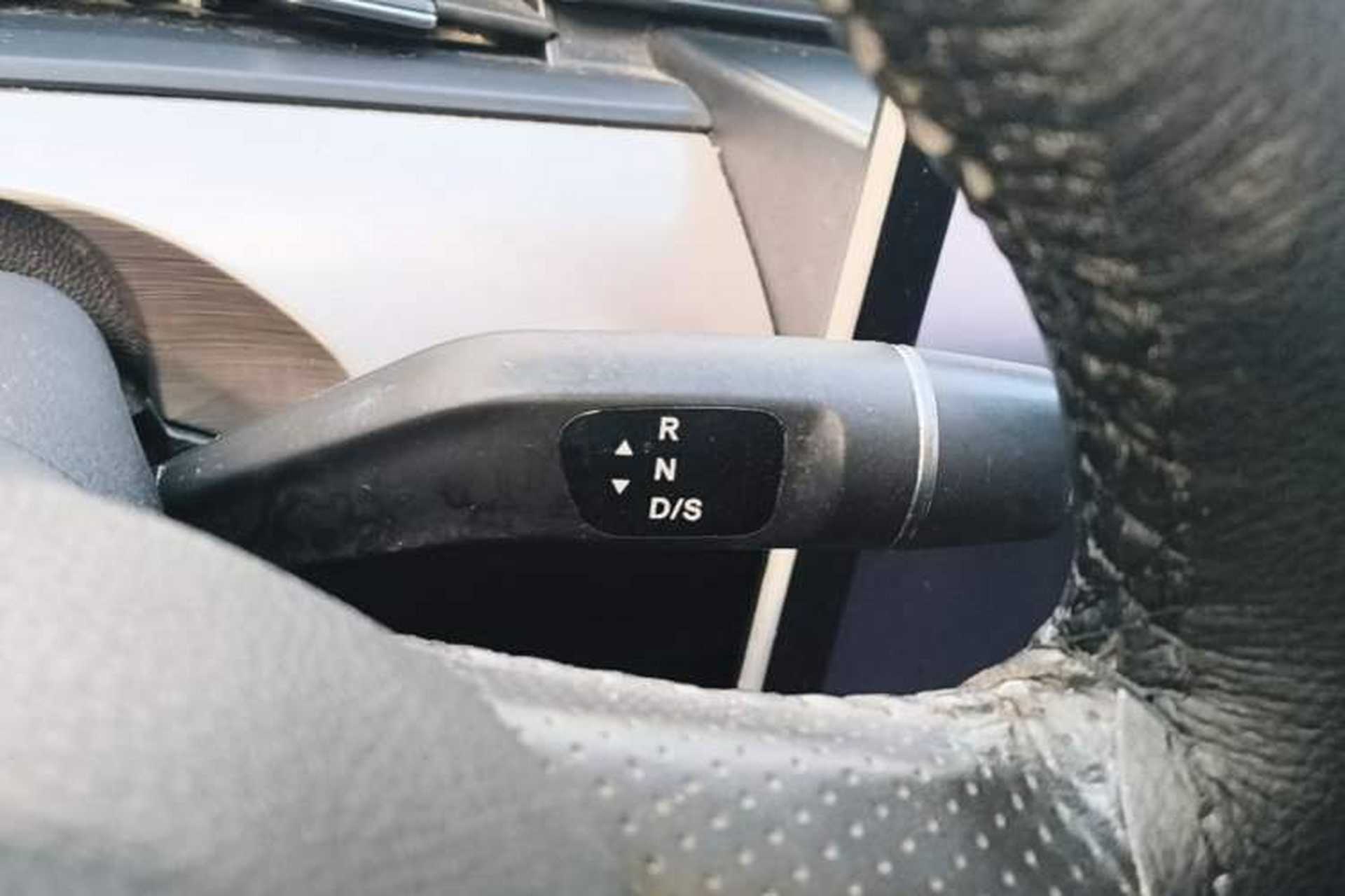 Used NETA V 2021 Long-Range Entertainment Edition Gear Lever