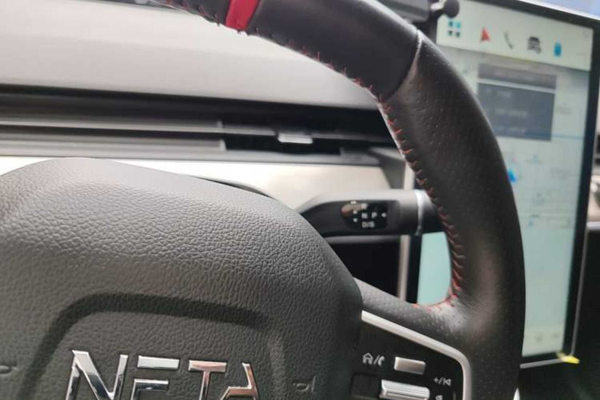 Used NETA V 2021 Long-Range Entertainment Edition Upgrade Model Gear Lever