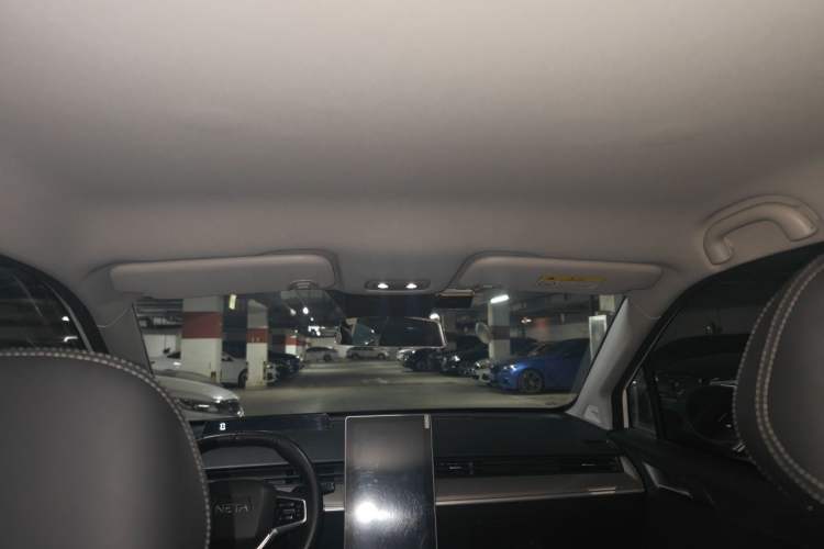 Used NETA V 2021 Long-Range Entertainment Edition Headliner