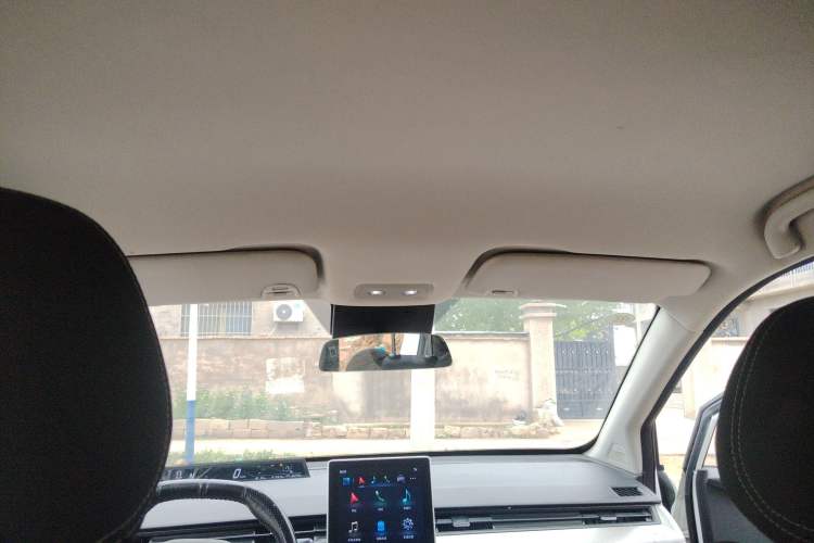 Used NETA V 2021 Standard Range Entertainment Edition Headliner
