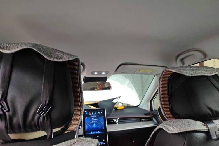 Used NETA V 2021 Standard Range Entertainment Version – Upgraded Model Headliner