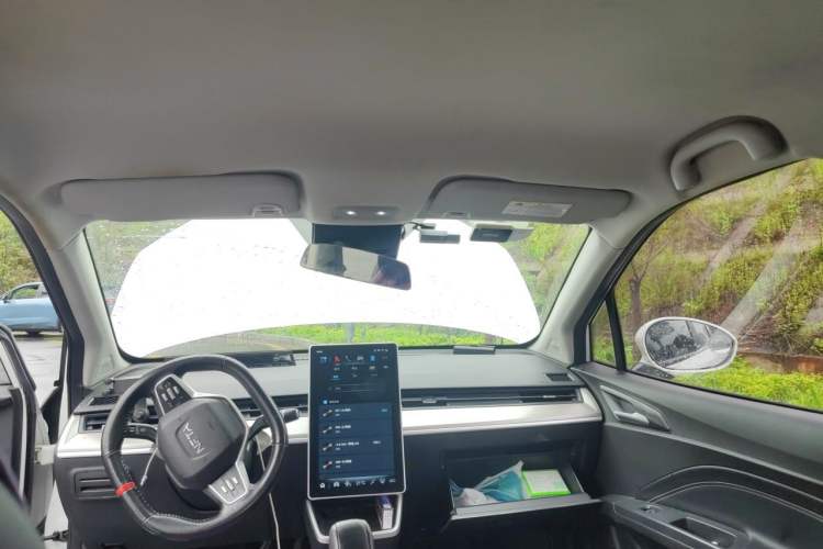 Used NETA V 2021 Long-Range Entertainment Edition Upgrade Model Headliner