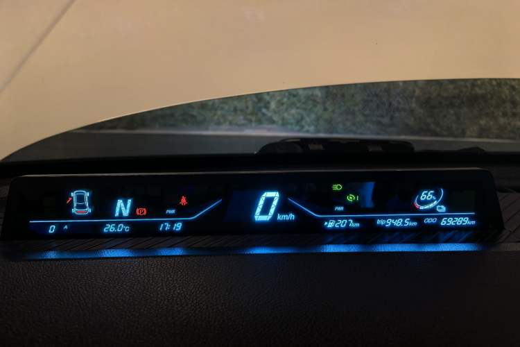 Used NETA V 2021 Standard Range Entertainment Edition Instrument Cluster