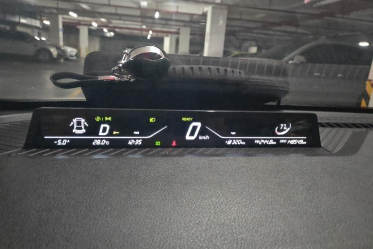 Used NETA V 2021 Long-Range Entertainment Edition Upgrade Model Instrument Cluster