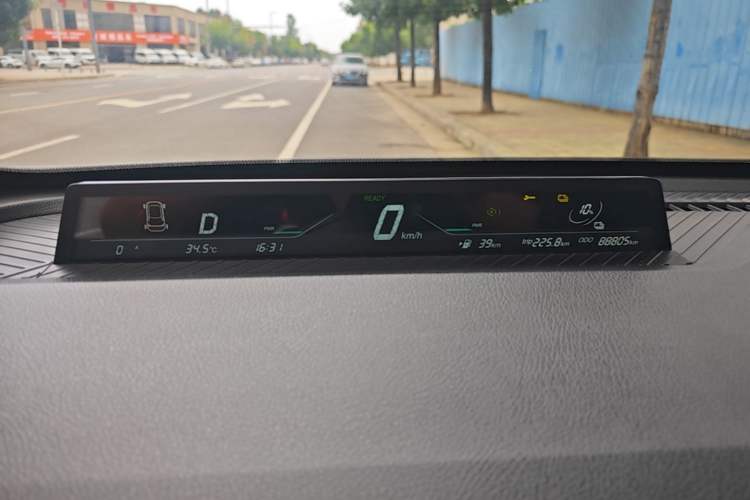 Used NETA V 2021 Long-Range Entertainment Edition Instrument Cluster