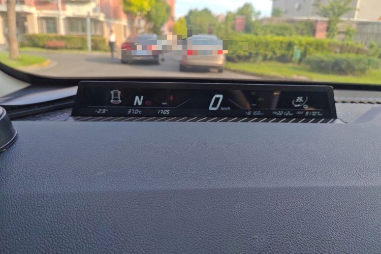 Used NETA V 2021 Long-Range Entertainment Edition Instrument Cluster