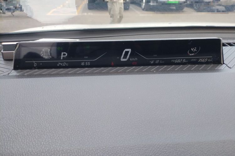 Used NETA V 2021 Long-Range Entertainment Edition Upgrade Model Instrument Cluster