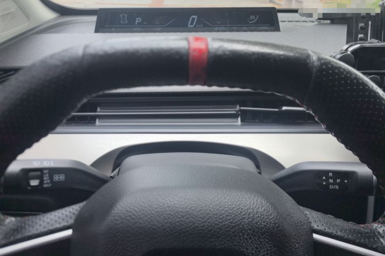 Used NETA V 2021 Long-Range Entertainment Edition Upgrade Model Instrument Cluster