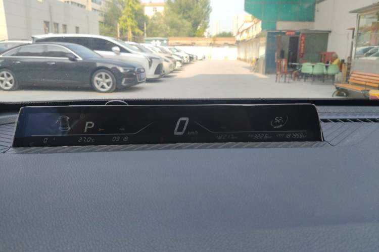 Used NETA V 2021 Long-Range Entertainment Edition Upgrade Model Instrument Cluster