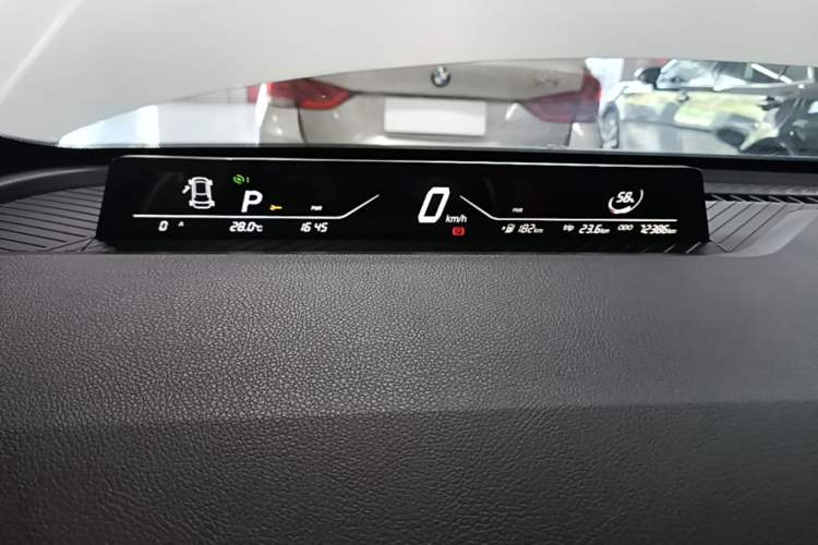 Used NETA V 2021 Standard Range Entertainment Version – Upgraded Model Instrument Cluster