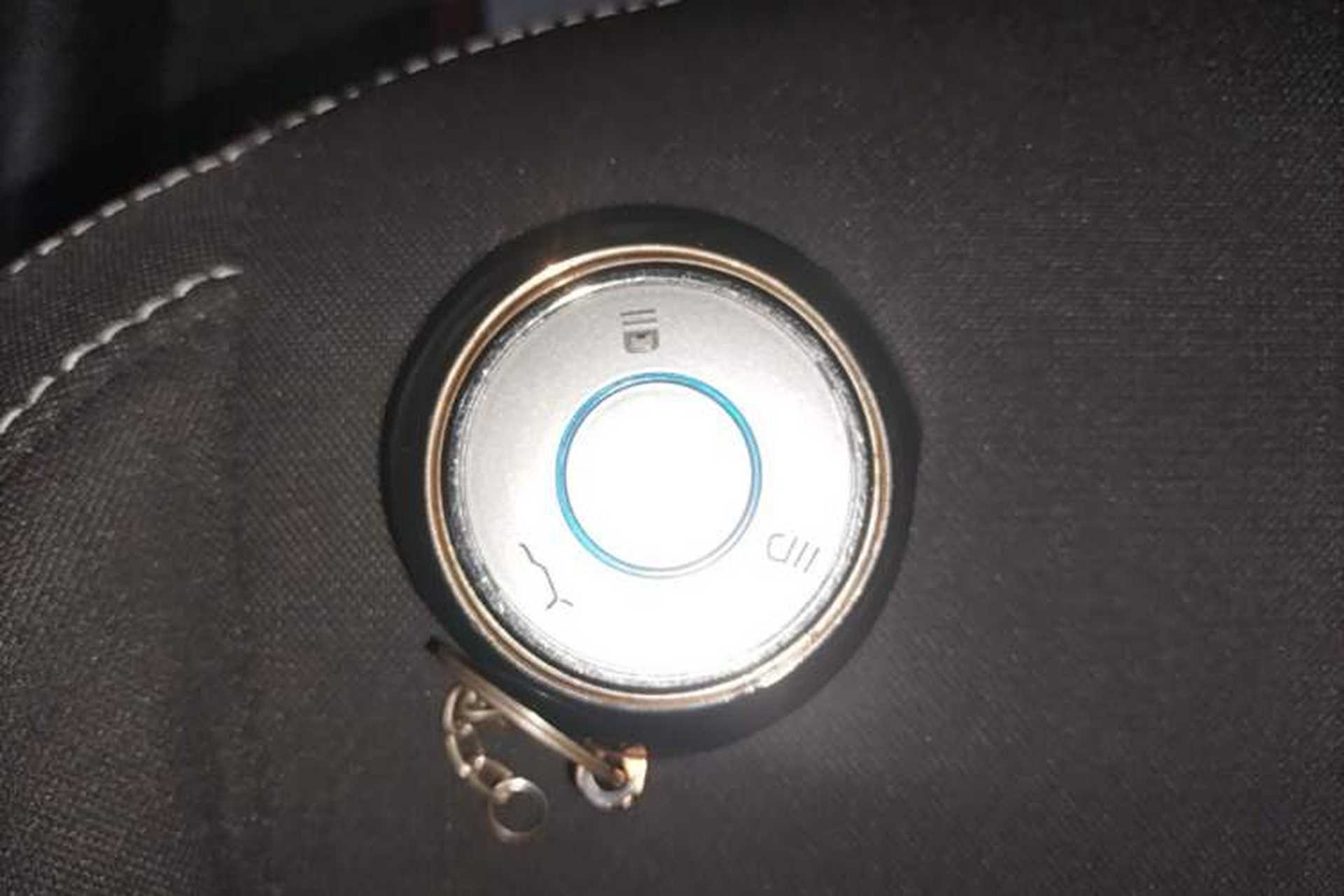 Used NETA V 2021 Standard Range Entertainment Version – Upgraded Model Interior 1