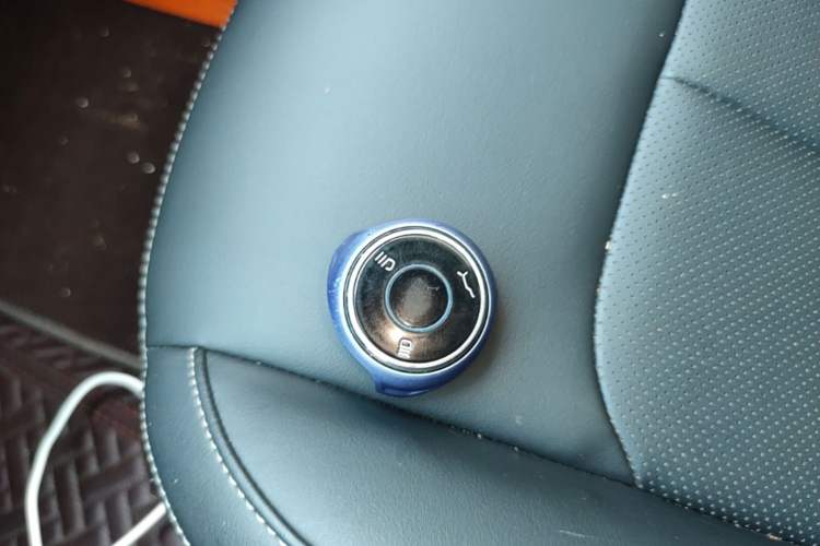 Used NETA V 2021 Long-Range Smart Edition Interior 1