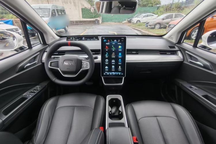Used NETA V 2021 Standard Range Entertainment Edition Interior 1