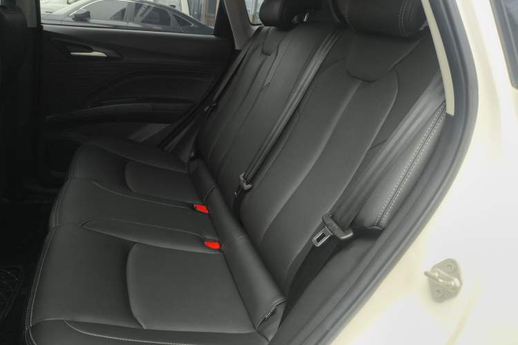 Used NETA V 2021 Long-Range Entertainment Edition Upgrade Model Interior 4